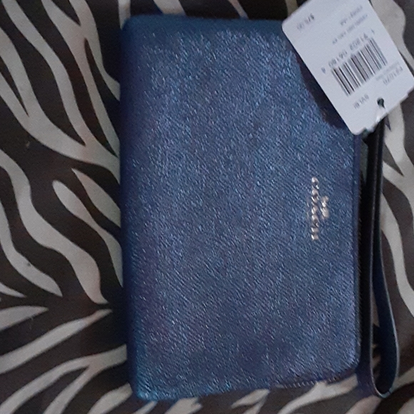 Coach Handbags - Coach wristlet bran new